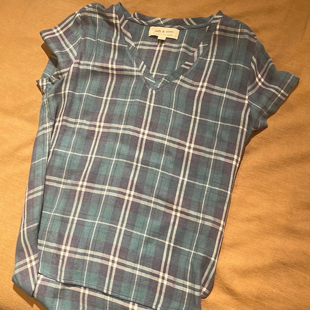 Short sleeve shirt